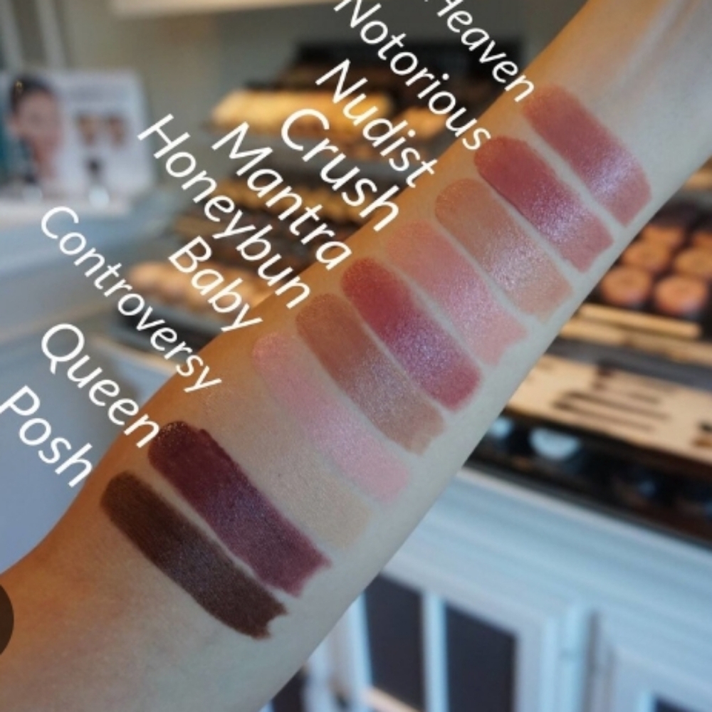 🌟🧚‍♀️HONEYBUN BareMinerals DISCONTINUED Gen Nude Radiant Lipstick NWT - Picture 2 of 7